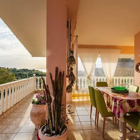 Seaside Oasis - Luxurious With Private Pool Kyparissia