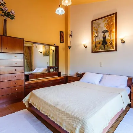 Seaside Oasis - Luxurious With Private Pool Villa Kyparissia
