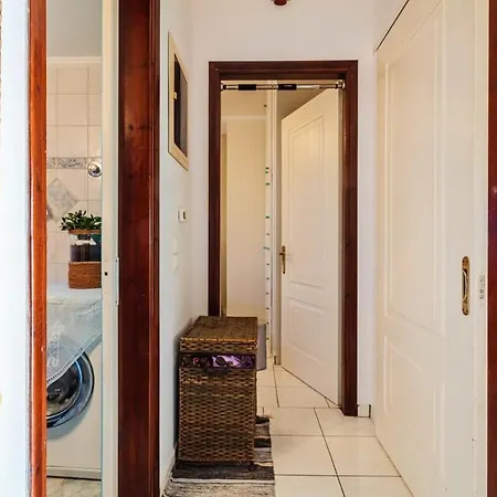 Villa Seaside Oasis - Luxurious With Private Pool *