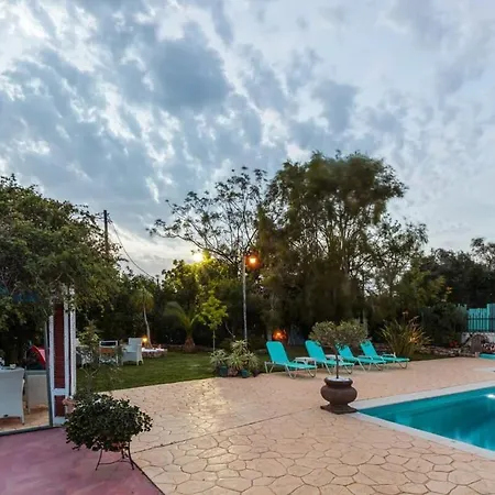 Seaside Oasis - Luxurious With Private Pool *